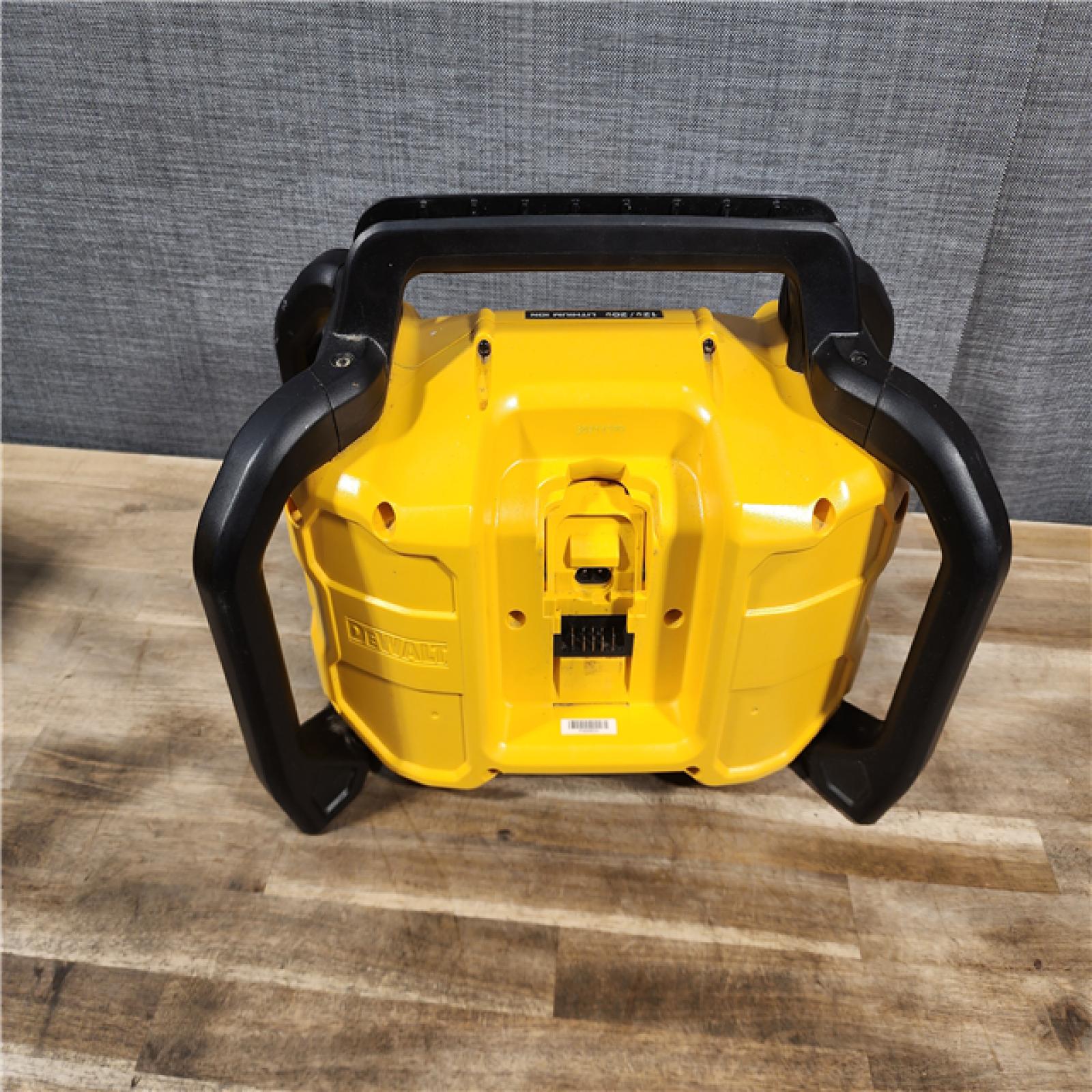 HOUSTON LOCATION - AS-IS DEWALT 20-Volt MAX Compact Bluetooth Radio (Tool Only)