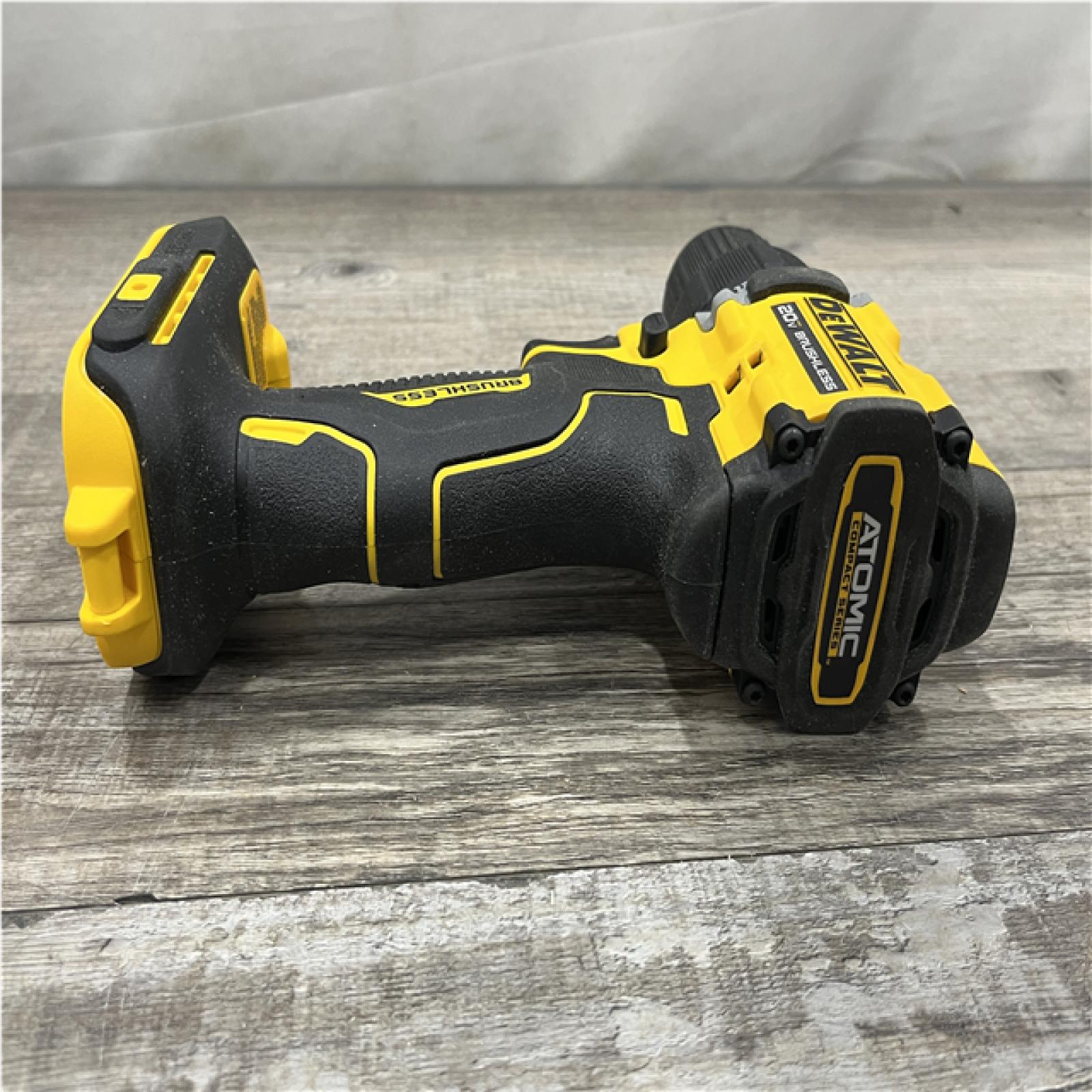 ASA-IS DEWALT ATOMIC 20-Volt MAX Lithium-Ion Cordless Combo Kit