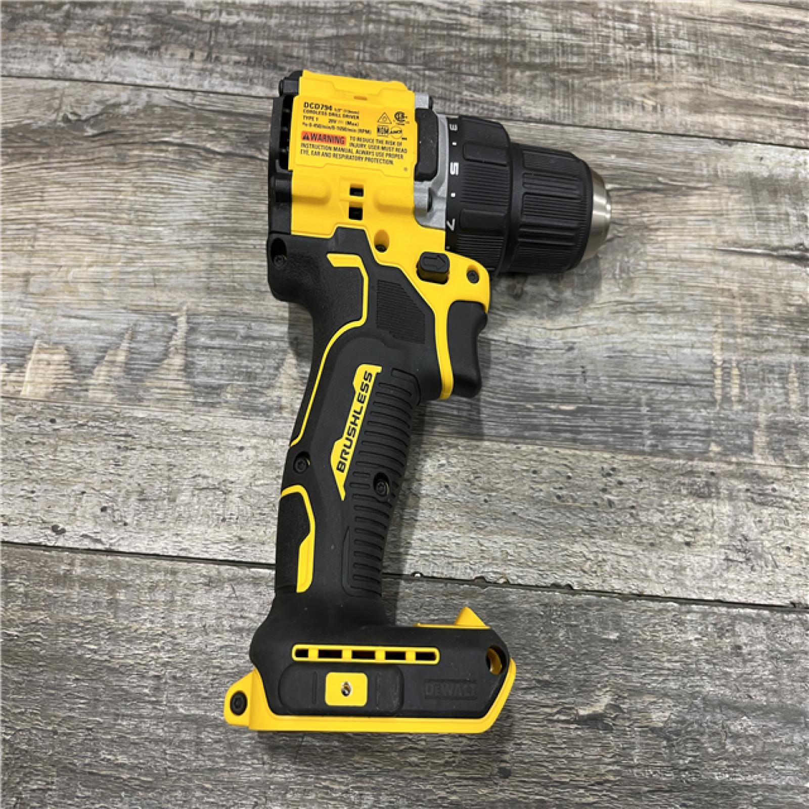 AS-IS DEWALT Atomic 20V Lithium-Ion Cordless Compact 1/2 in. Drill/Driver Kit