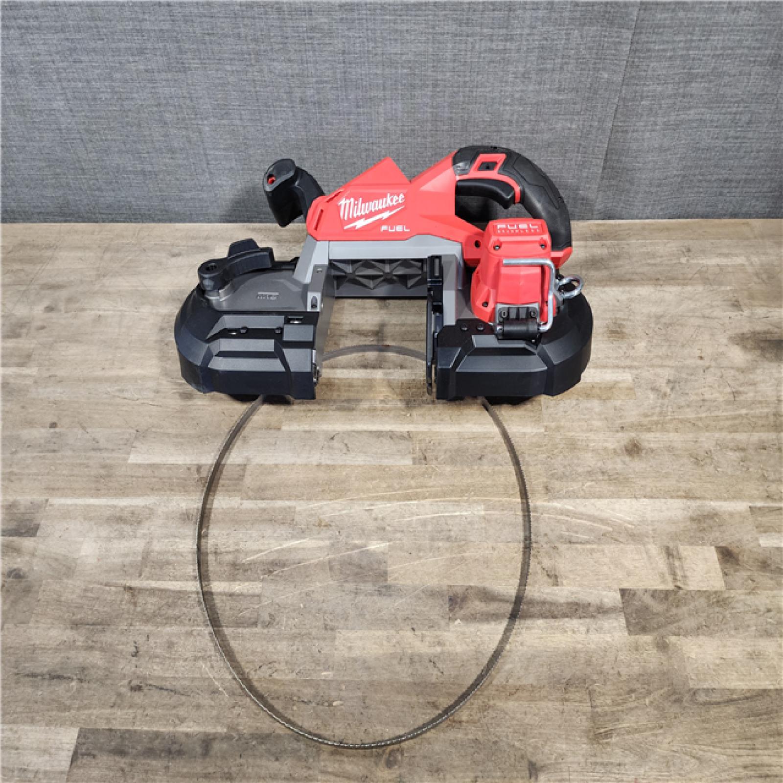 HOUSTON LOCATION - AS-IS Milwaukee M18 FUEL Cordless Brushless Deep Cut Band Saw (Tool-Only)