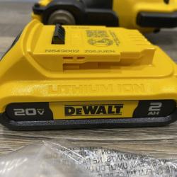 AS-IS DEWALT ATOMIC 20V MAX Cordless Brushless Oscillating Multi Tool Kit