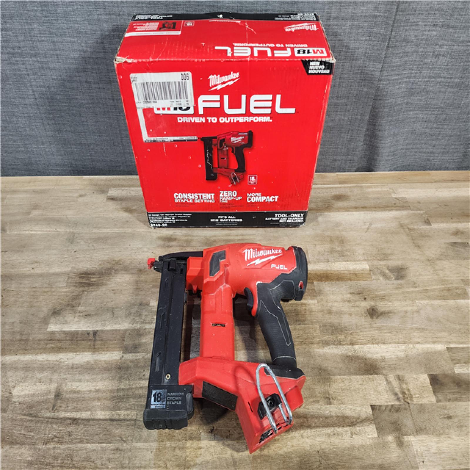 HOUSTON LOCATION - AS-IS MILWAUKEE FUEL 18-Volt Lithium-Ion Brushless Cordless 18-Gauge 1/4 in. Narrow Crown Stapler (Tool-Only)