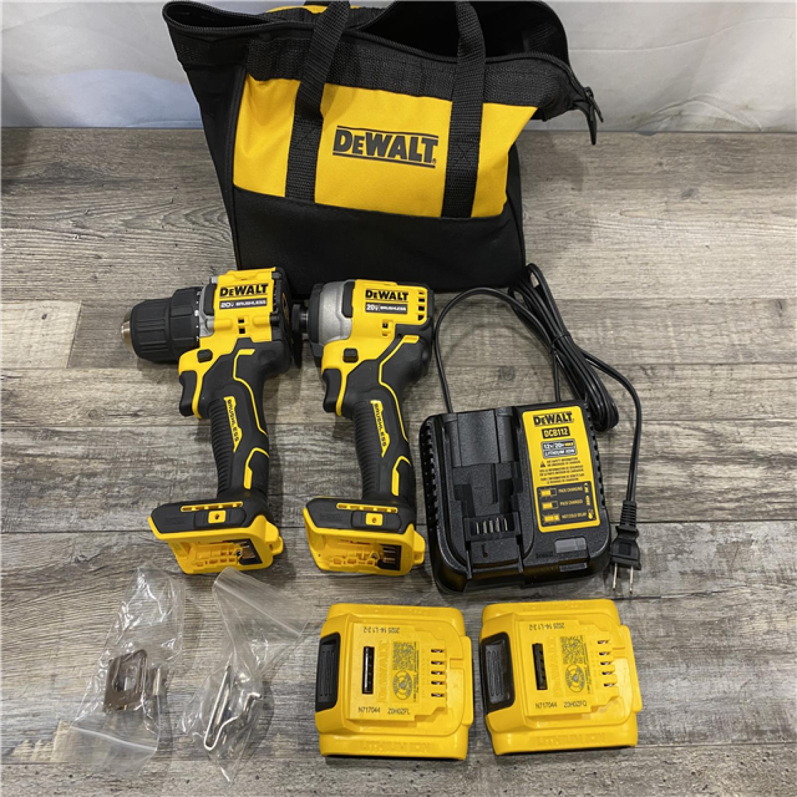 AS-IS DEWALT ATOMIC 20-Volt MAX Lithium-Ion Cordless Combo Kit