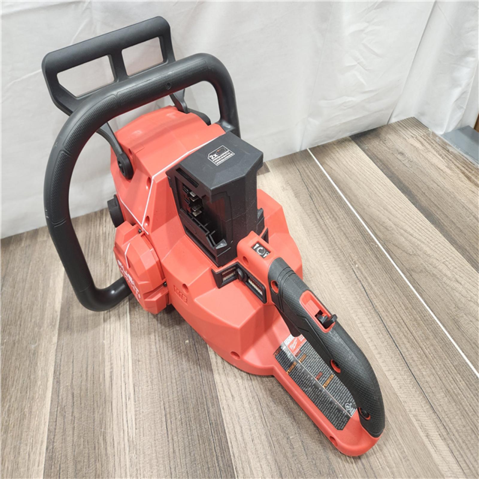 AS-IS- Milwaukee M18 FUEL Cordless 20 in. Chainsaw Kit