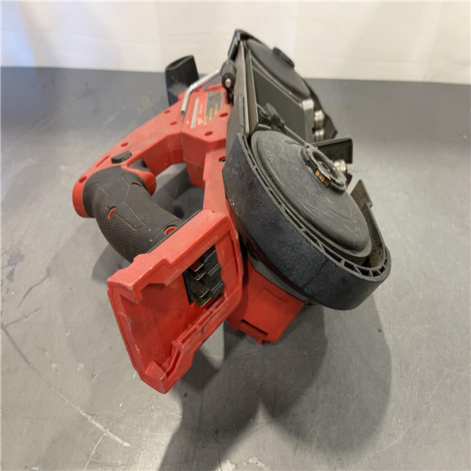 AS-IS - Milwaukee M18 FUEL 18V Lithium-Ion Brushless Cordless Compact Bandsaw