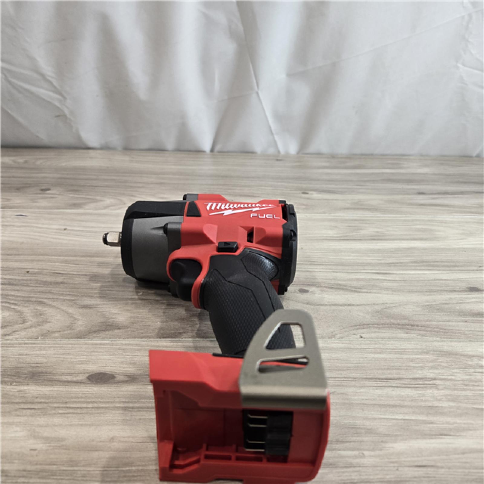 AS-IS Milwaukee M18 18V Fuel Cordless Mid-Torque Compact Impact Wrench 2960-20