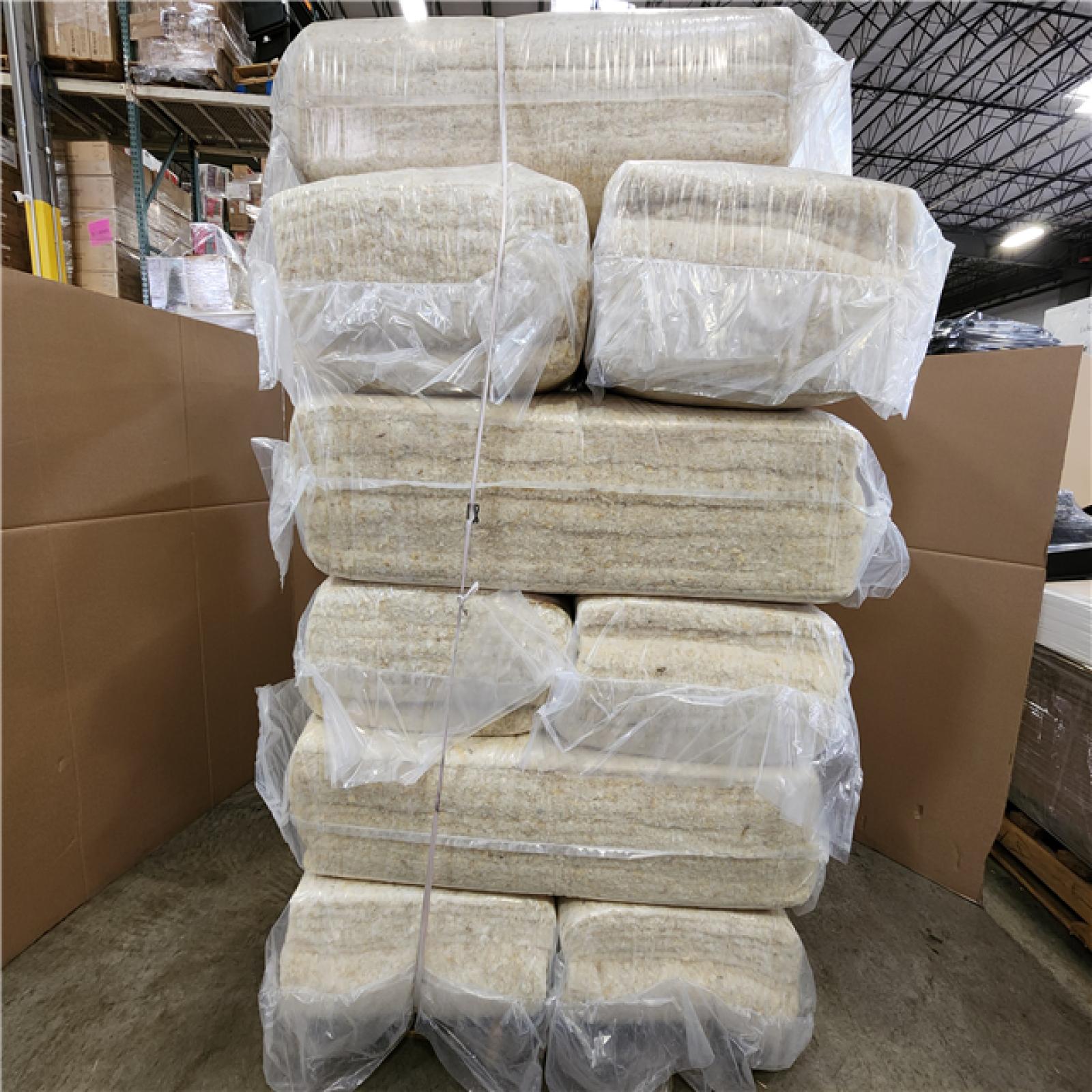 Phoenix NEW Havelock Wool R-14 Unfaced Wool Insulation Batt L:46.5 T:3.5 W:23.5 (990 SF/ 11 Bags) Pallet