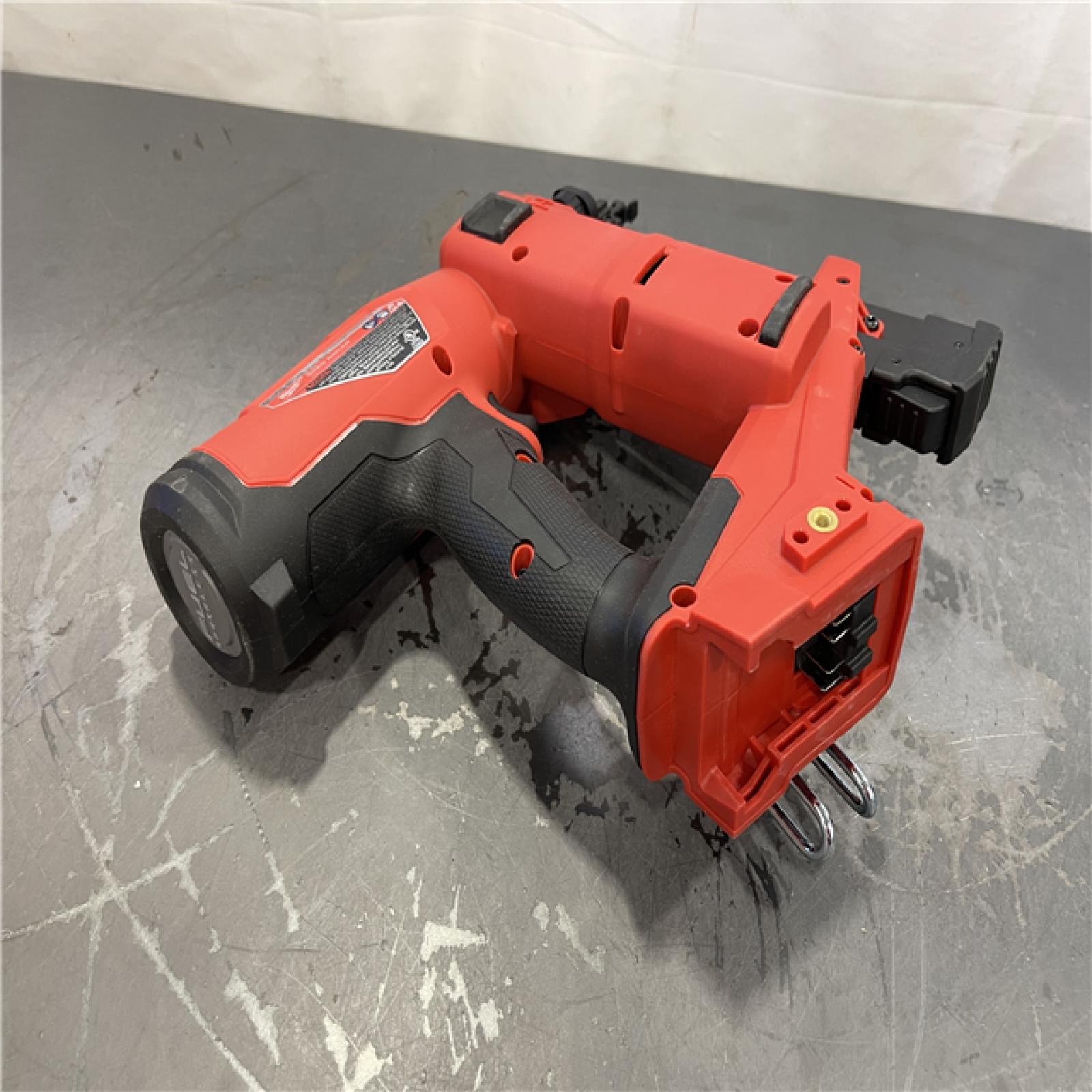 AS-IS - Milwaukee M18 FUEL 18-Volt Lithium-Ion Brushless Cordless Gen II 18-Gauge Brad Nailer