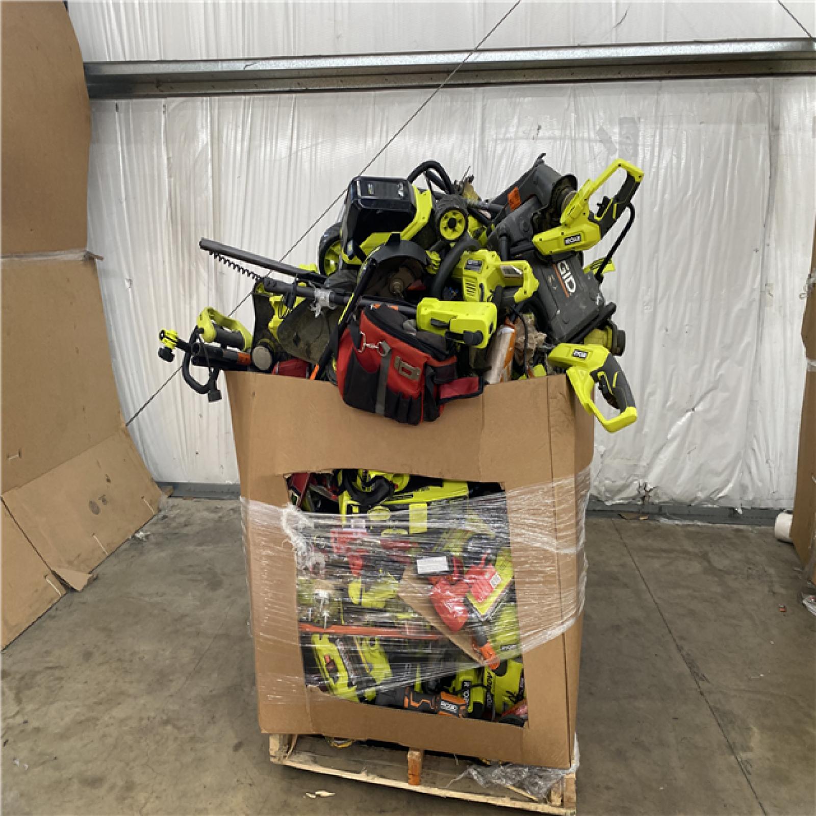 Houston Location AS IS - Tool Pallet