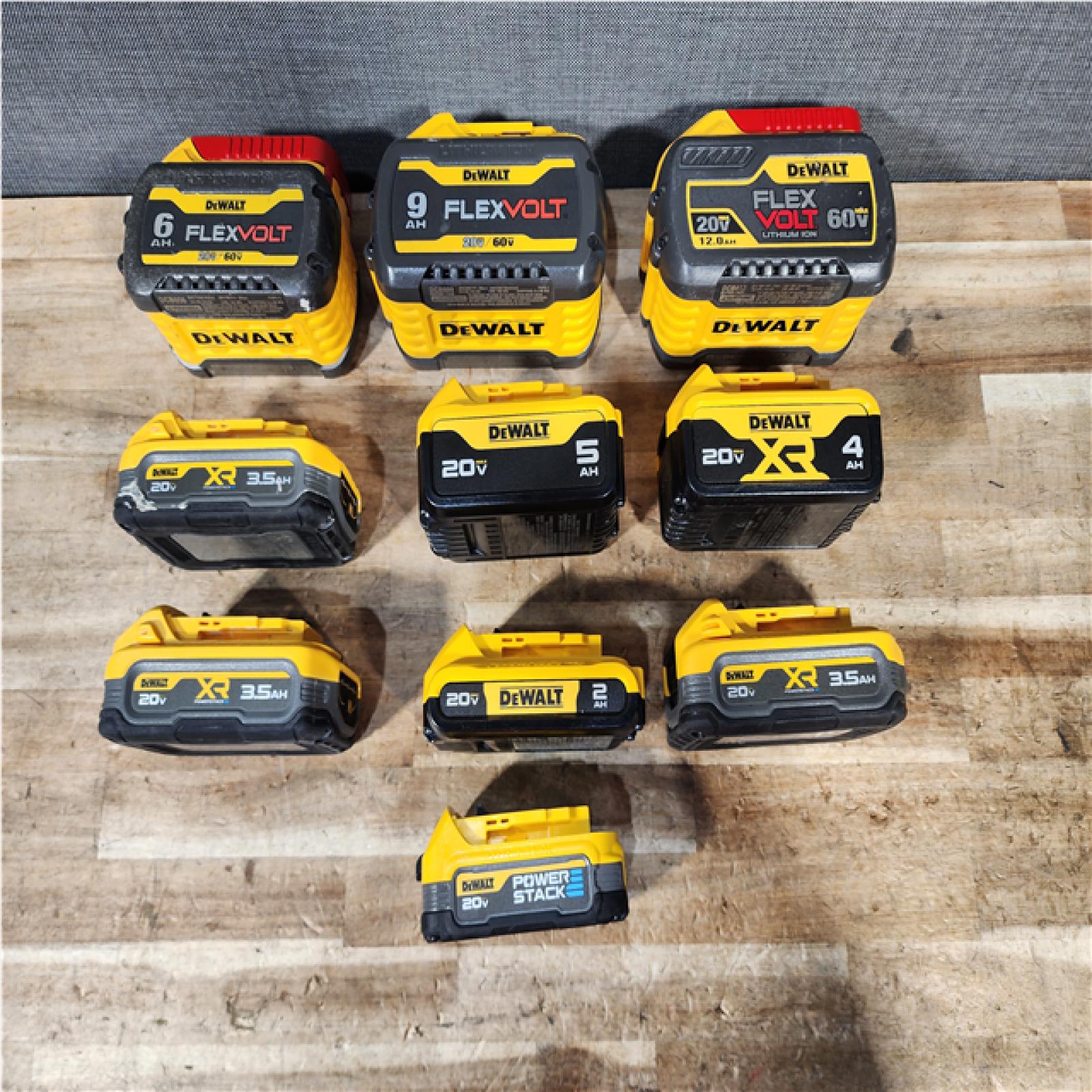HOUSTON LOCATION - AS - IS DEWALT BATTERY PACK QTY - 10