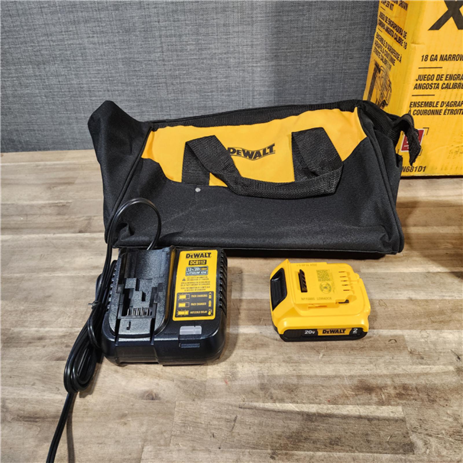 HOUSTON LOCATION - AS-IS DeWALT DCN681D1 20-Volt MAX 18ga Cordless Brushless Narrow Crown Stapler Kit w/ BATTERY & CHARGER
