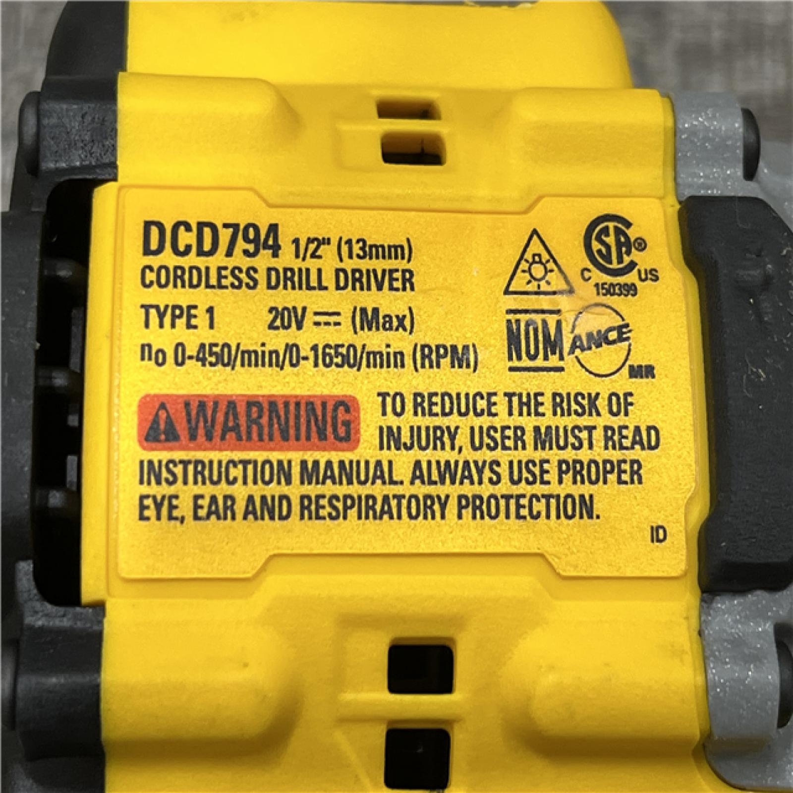 AS-IS DEWALT Atomic 20V Lithium-Ion Cordless Compact 1/2 in. Drill/Driver Kit