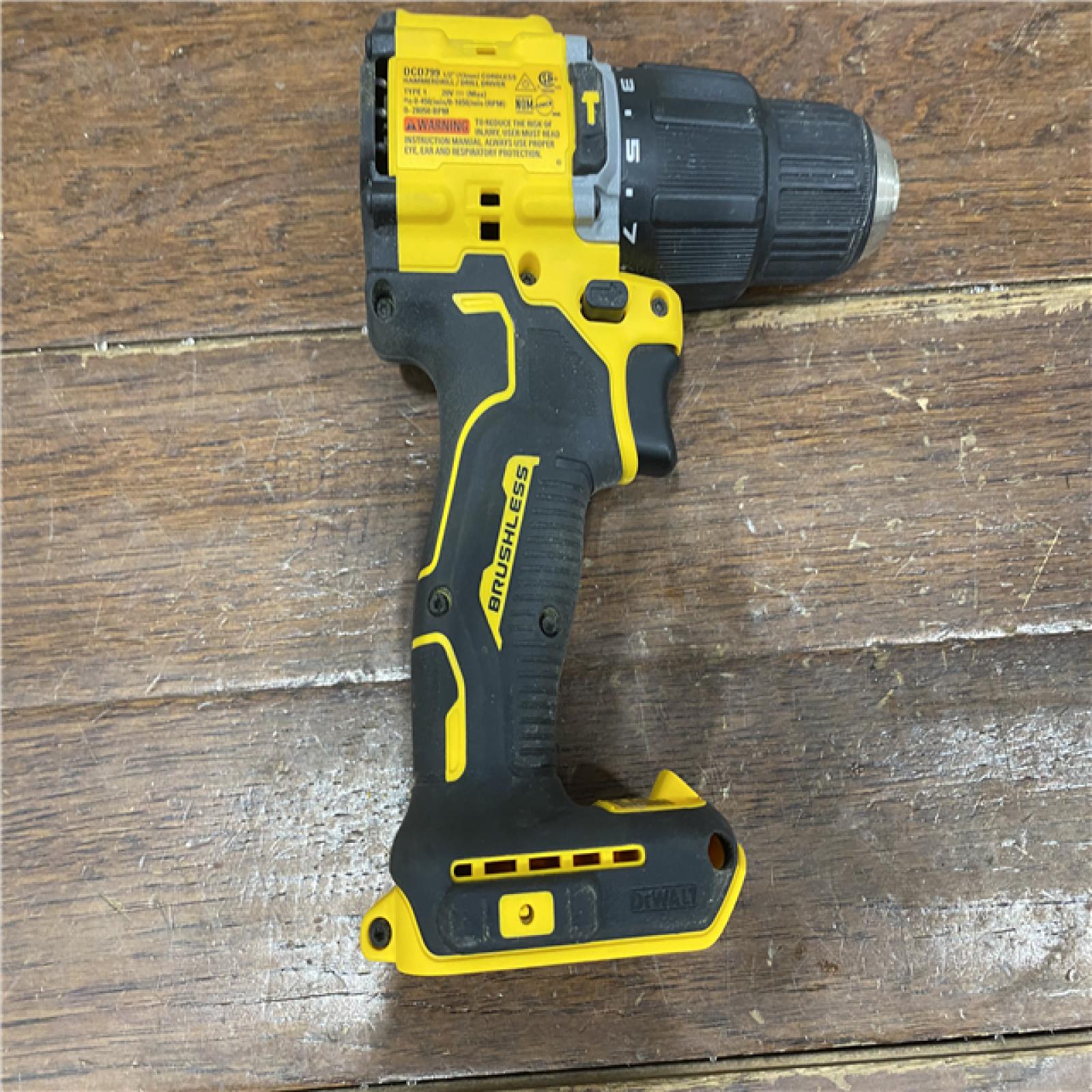 AS-IS DEWALT ATOMIC 20-Volt Lithium-Ion Cordless 1/2 in. Compact Hammer Drill with 3.0Ah Battery, Charger and Bag