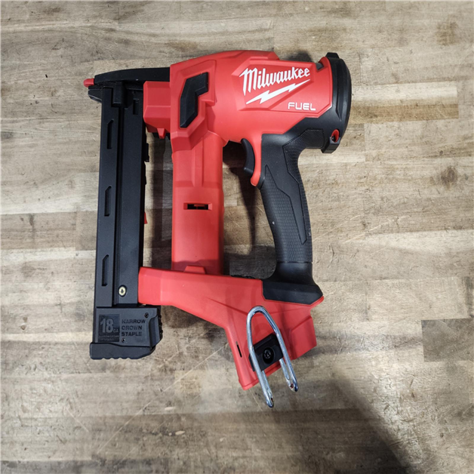 HOUSTON LOCATION - AS-IS MILWAUKEE FUEL 18V Cordless 18-Gauge 1/4 in. Narrow Crown Stapler (Tool-Only)