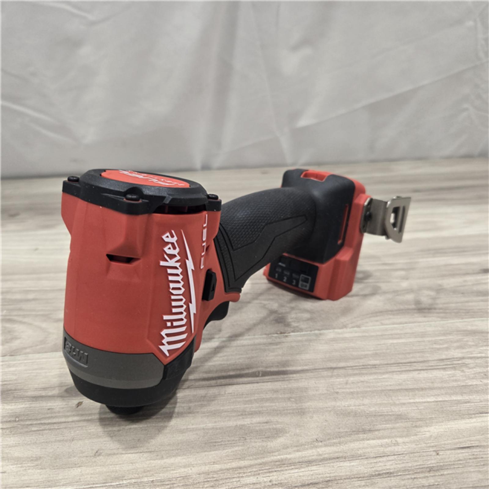 AS-IS Milwaukee 2953-22 M18 FUEL 1/4 Hex Impact Driver Kit