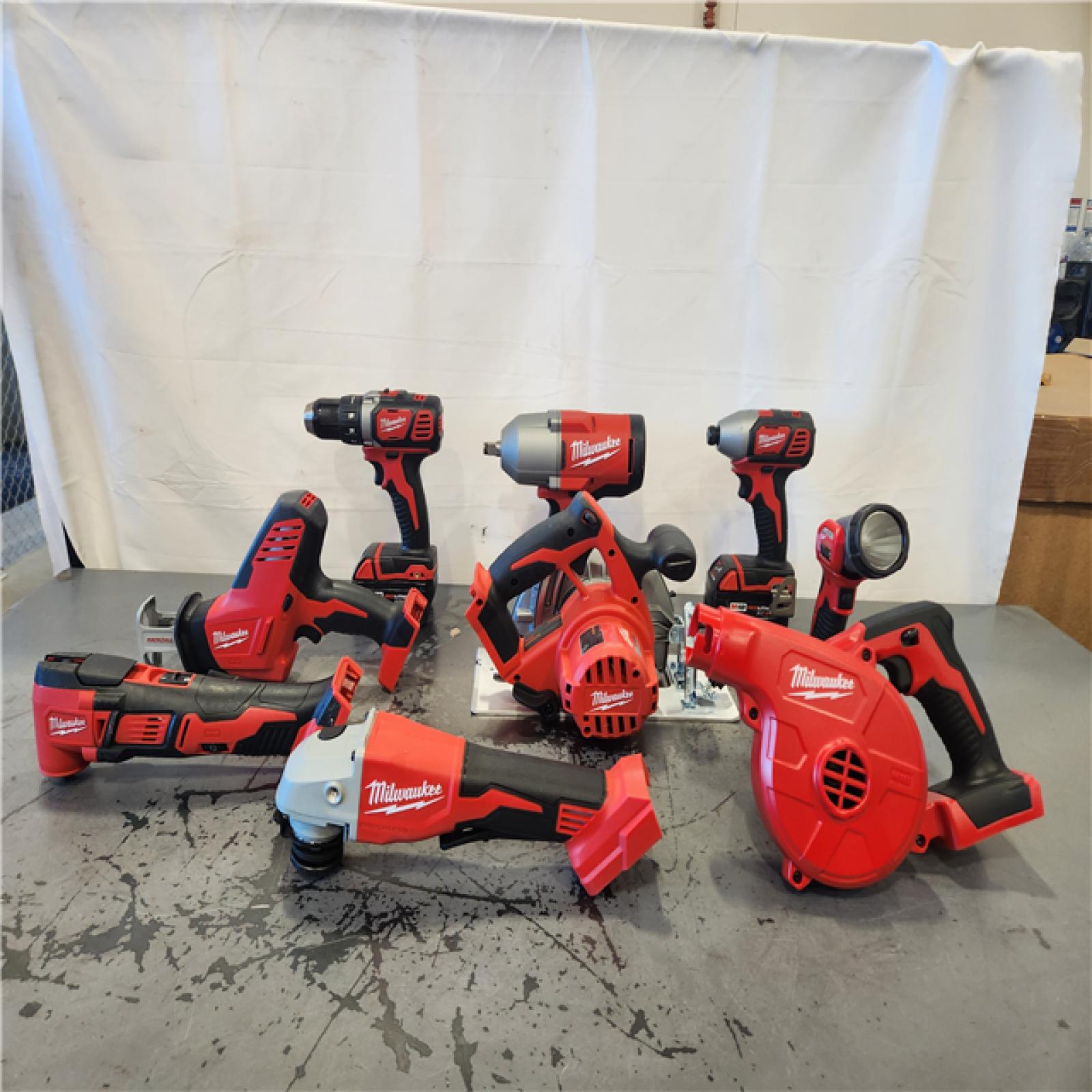 AS-IS- Milwaukee 18-Volt Lithium-Ion Cordless (9-Tool) Combo Kit