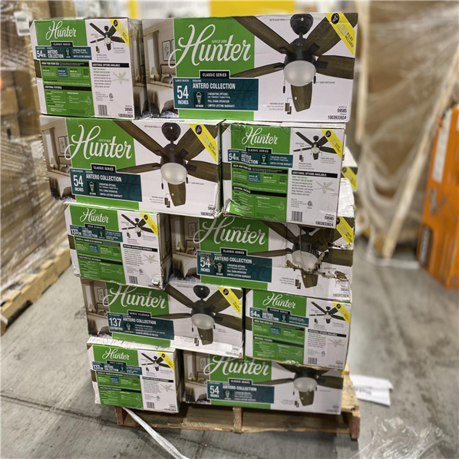 DALLAS LOCATION NEW! Hunter Antero 54 in. LED Indoor Matte Black