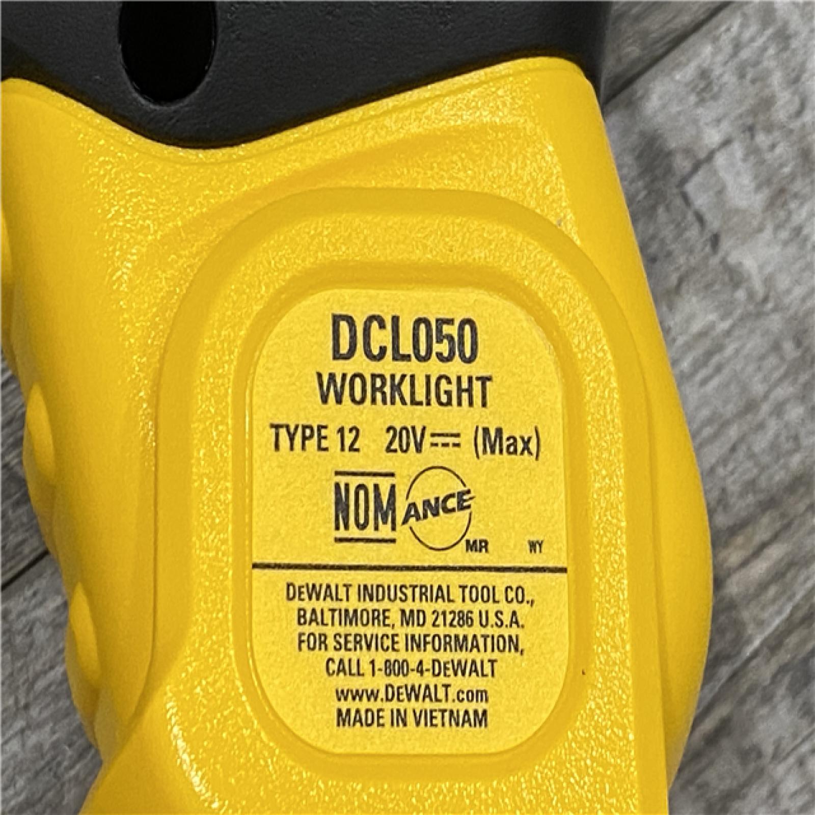 LIKE NEW - DEWALT 20V Lithium-Ion Cordless 8-Tool Combo Kit