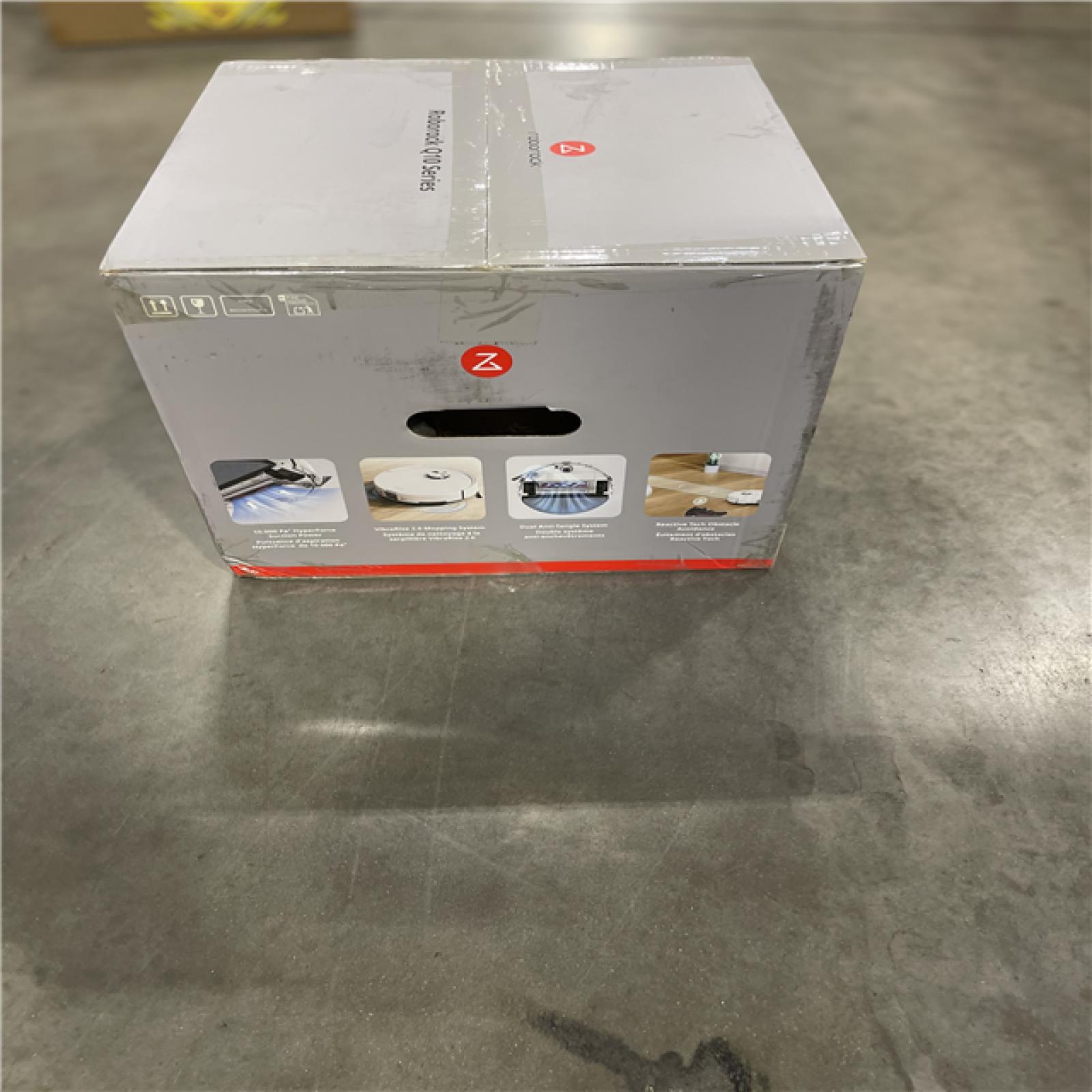 NEW! - Roborock Q10 VFS+ 13. 9 in. Robotic Vacuum and Mop with Smart Navigation Auto Lifting Mop Multi-Surface in White