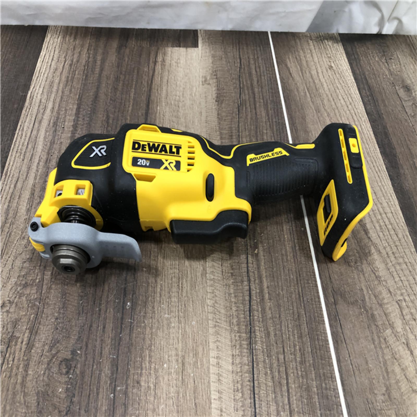 AS-IS DEWALT 20V MAX XR Cordless Brushless 3-Speed Oscillating Multi Tool (Tool Only)