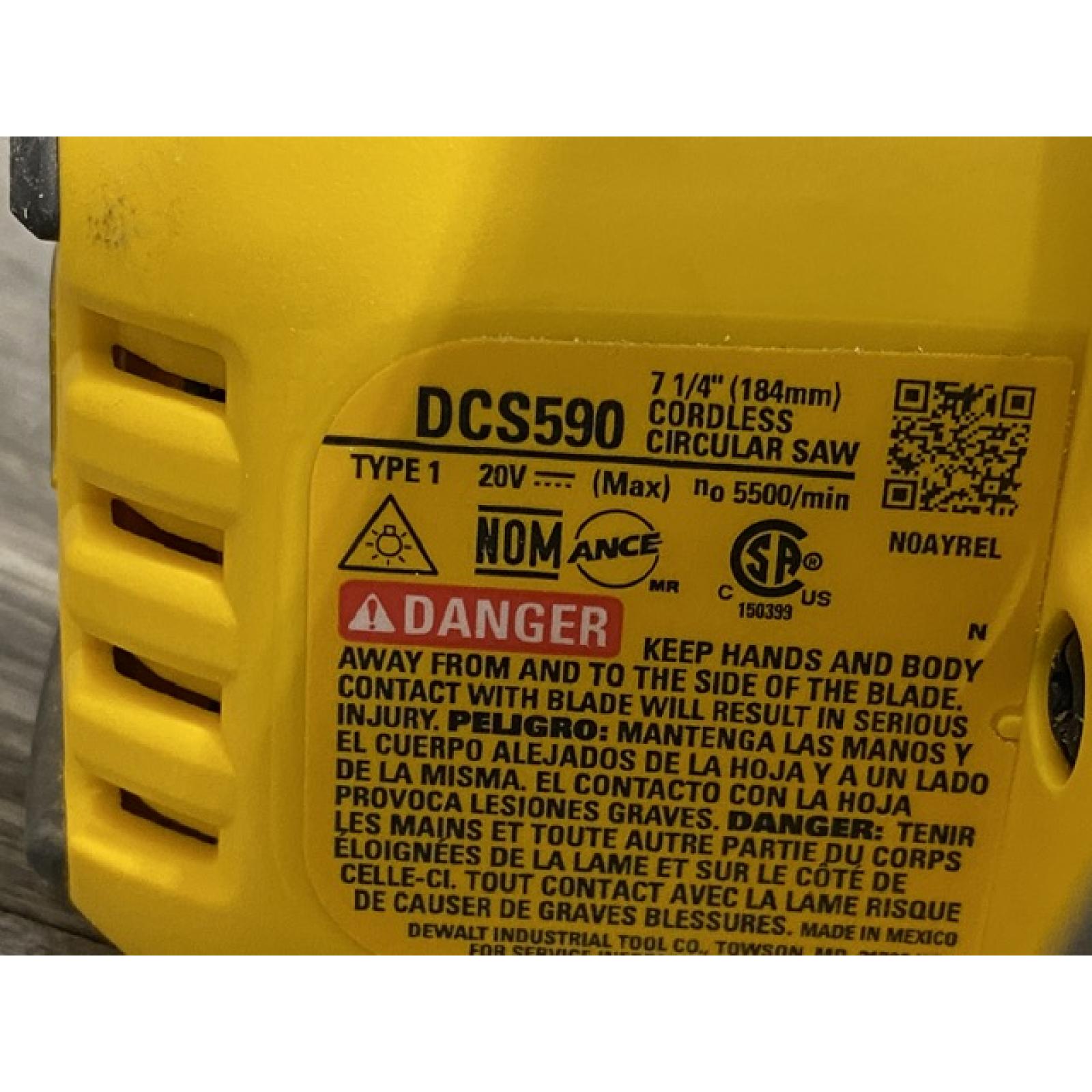 AS-IS DEWALT 20-Volt MAX 7-1/4 in. Cordless Circular Saw (Tool Only)