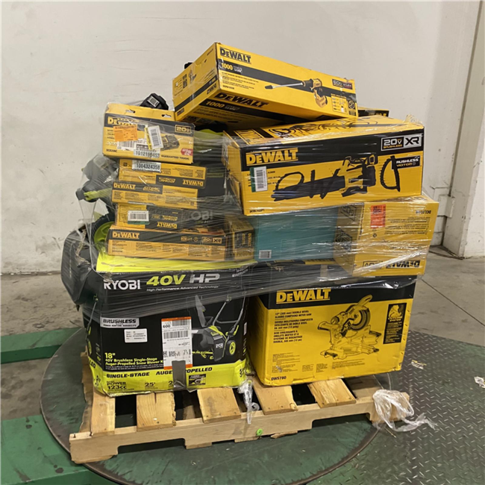 Dallas Location - As-Is Tool Pallet