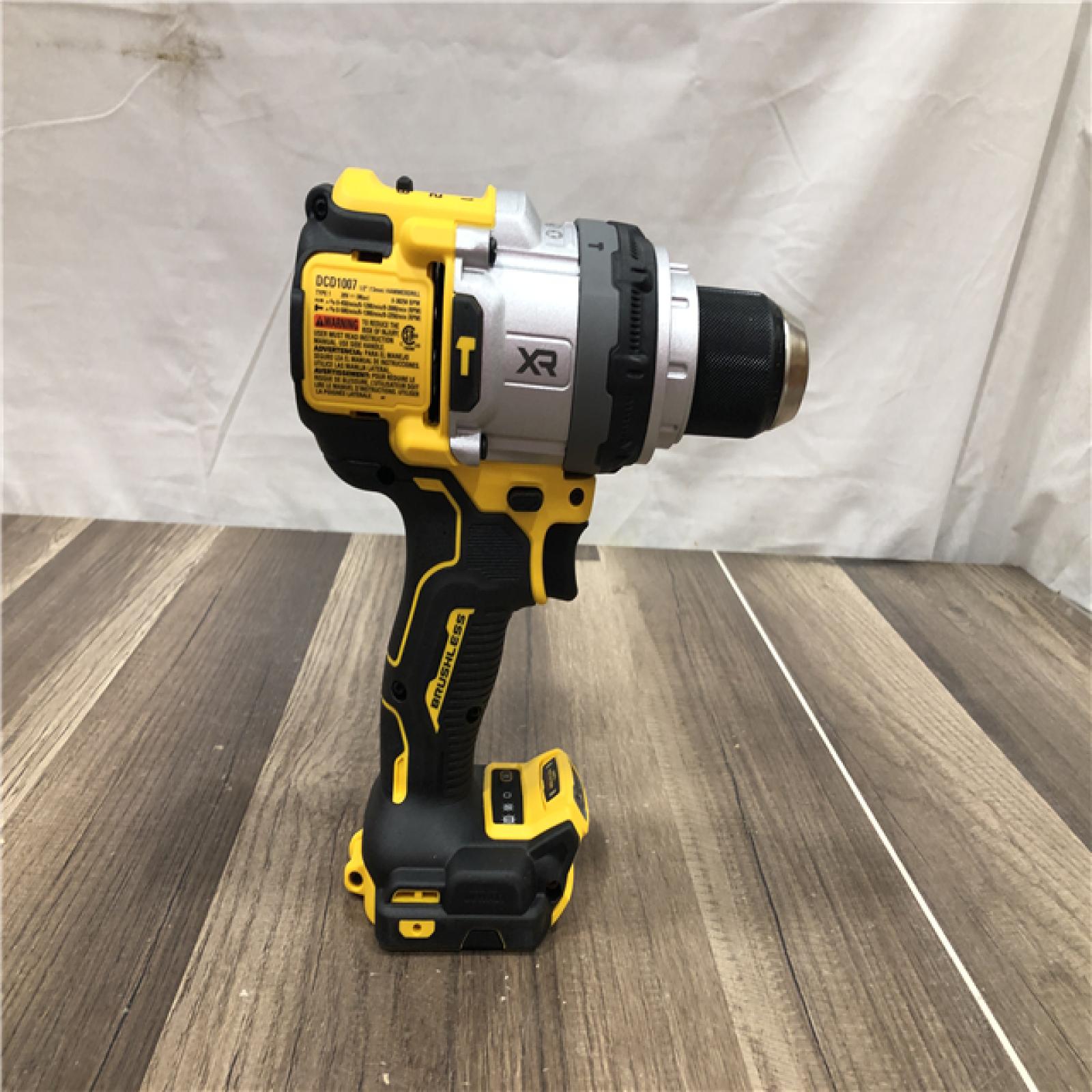 AS-IS DEWALT 20V XR Lithium-Ion Cordless Hammer Drill Kit