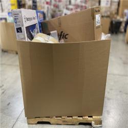 DALLAS LOCATION- NEW!- BULLSEYE MIXED APPAREL PALLET