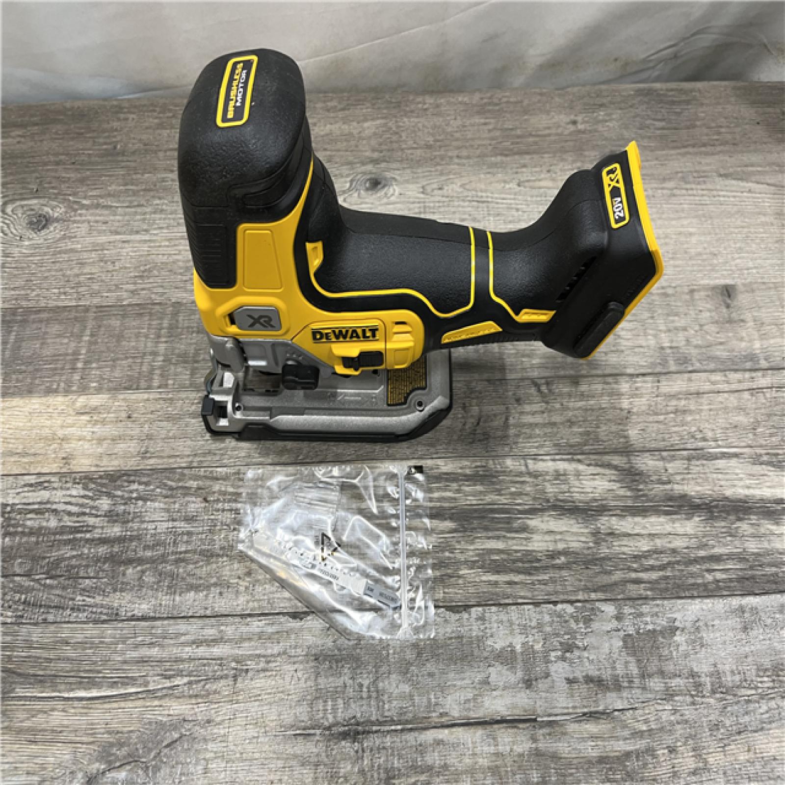 AS-IS DEWALT 20V MAX XR Cordless Barrel Grip Jigsaw (Tool Only)