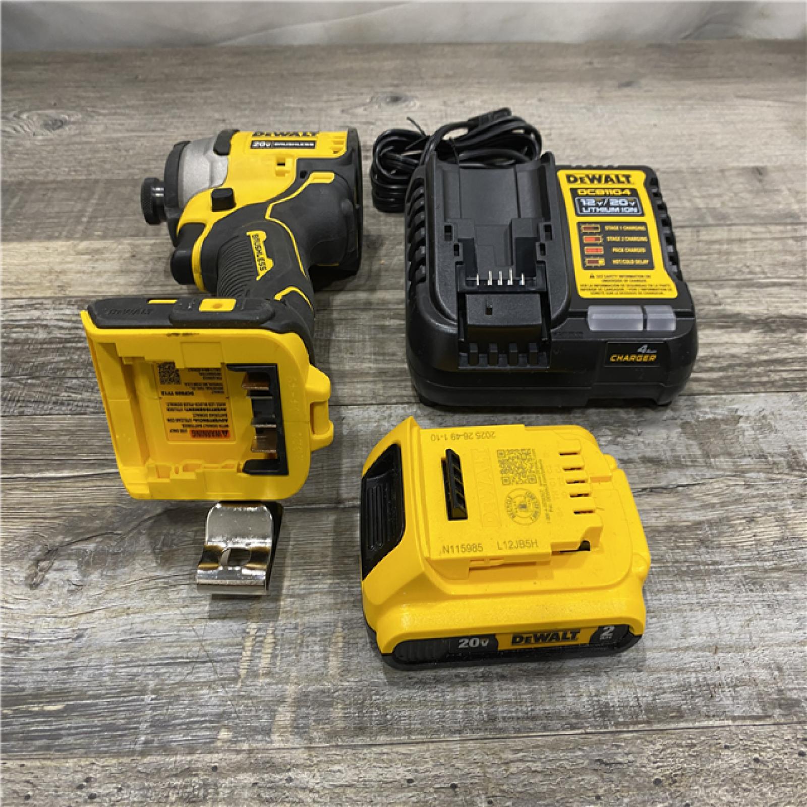 AS-IS DEWALT Atomic 20V Max Lithium-Ion Brushless Cordless Compact 1/4 in. Impact Driver Kit