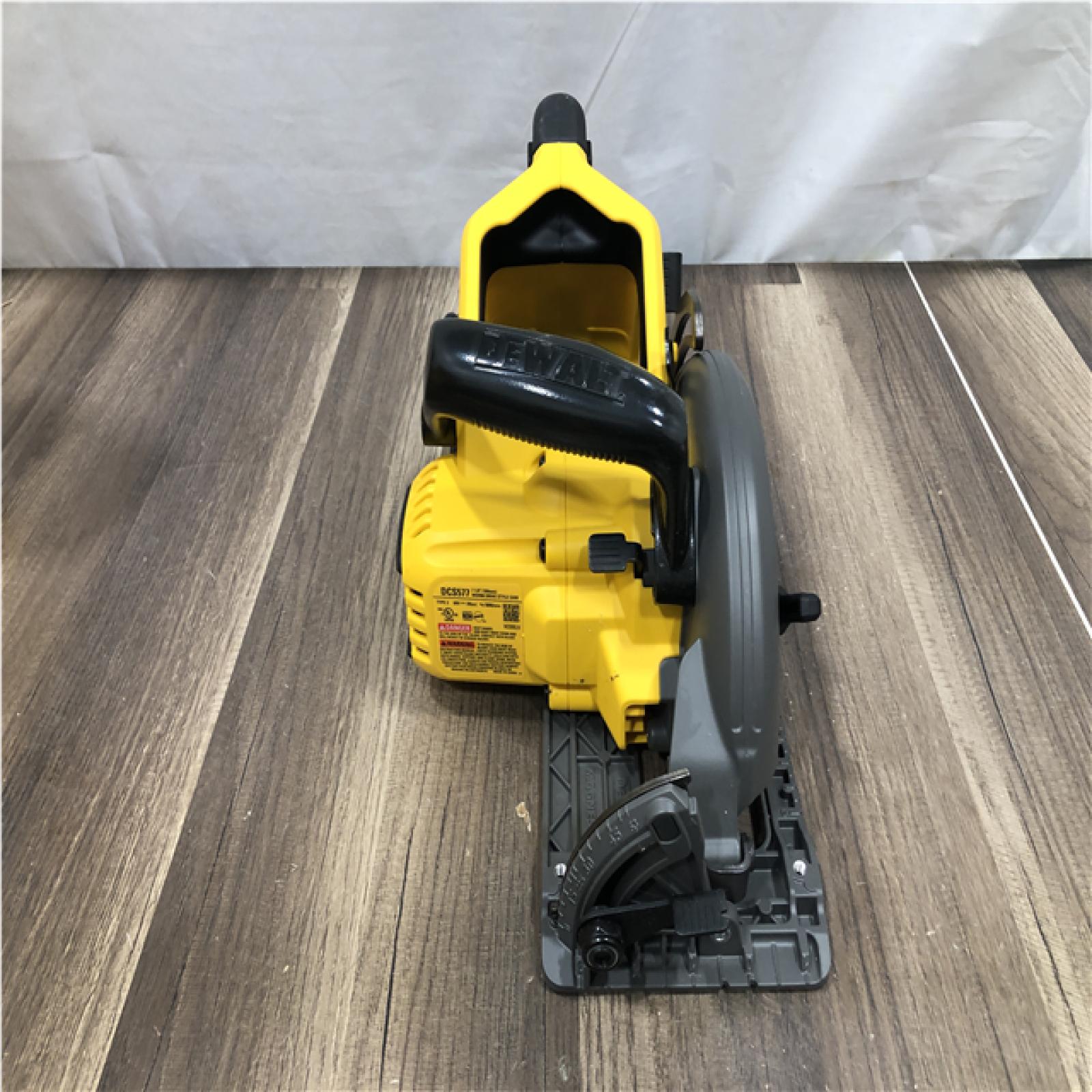AS-IS DEWALT FLEXVOLT 60V MAX Cordless Brushless 7-1/4 in. Wormdrive Style Circular Saw (Tool Only)