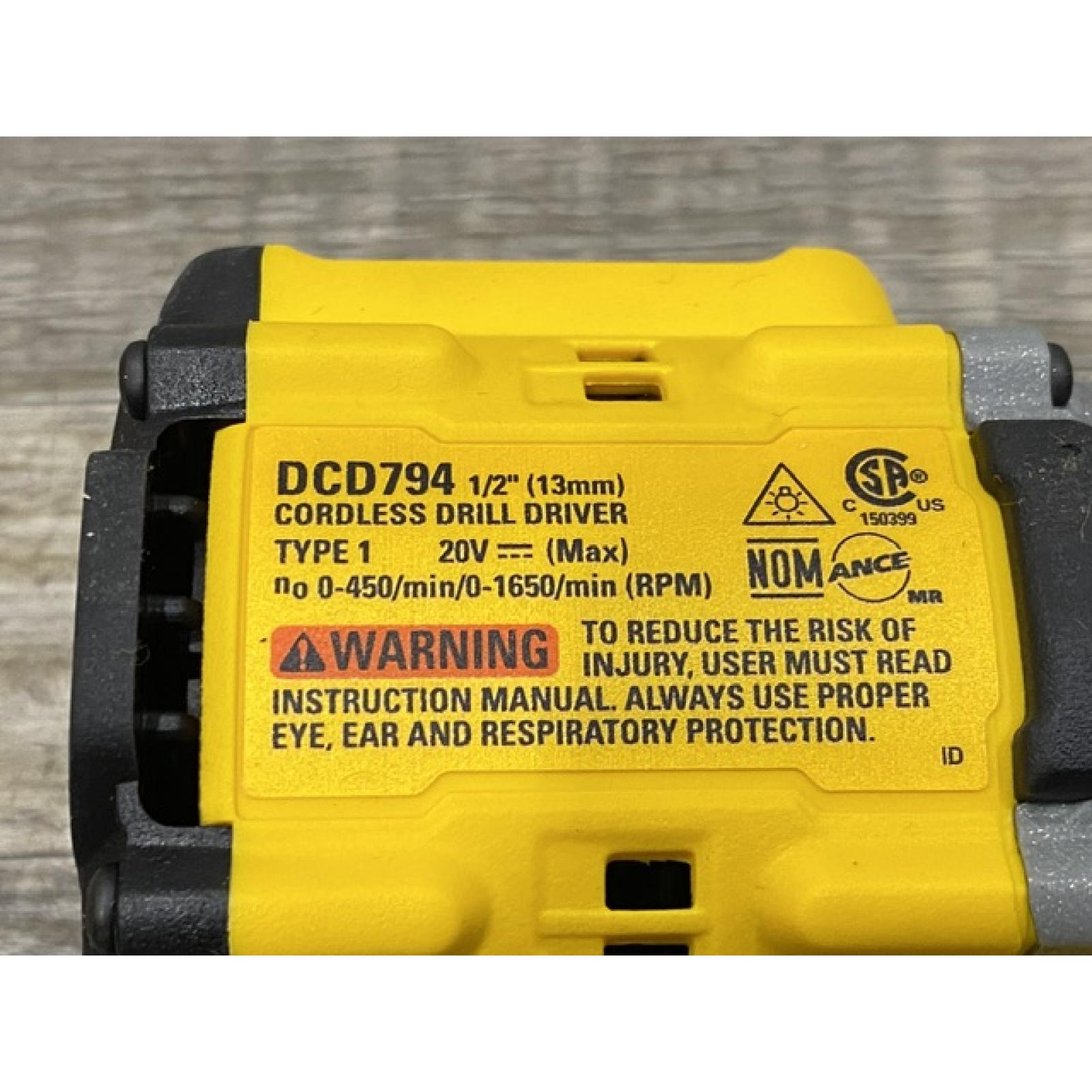 AS-IS DEWALT Atomic 20V Lithium-Ion Cordless Compact 1/2 in. Drill/Driver Kit