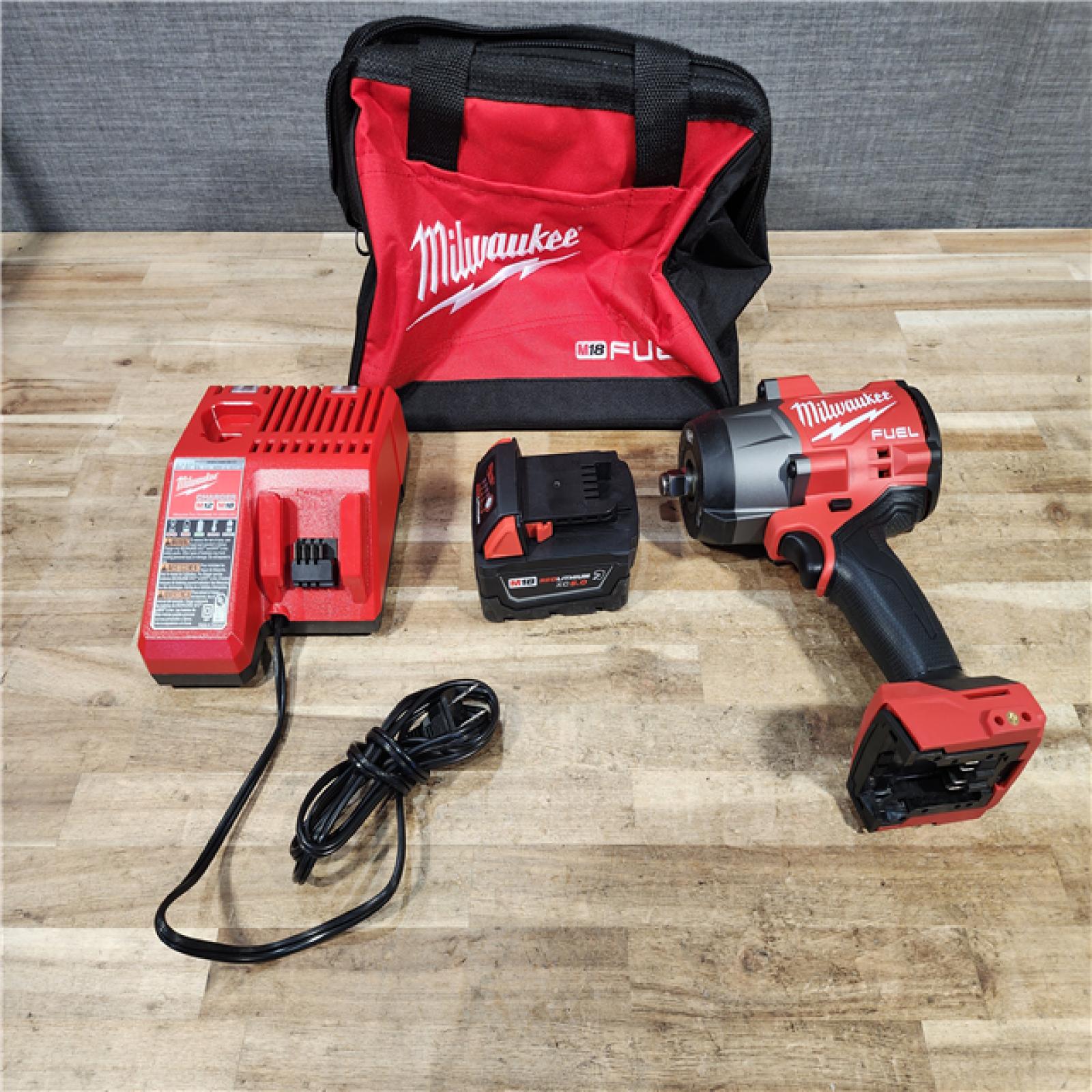 HOUSTON LOCATION - AS - IS Milwaukee FUEL 18V Lithium-Ion Brushless Cordless 1/2 in. Impact Wrench w/Friction Ring Kit