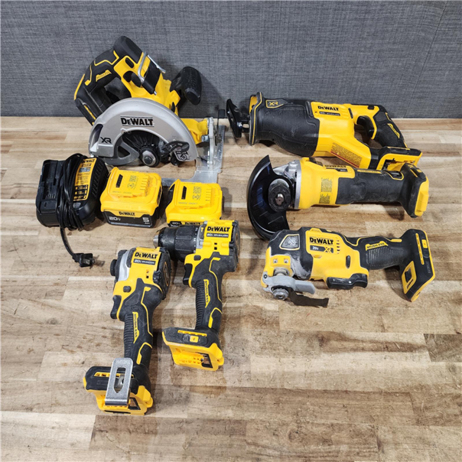 HOUSTON LOCATION - AS - IS DEWALT 20V MAX Lithium-Ion Cordless 6-Tool Combo Kit