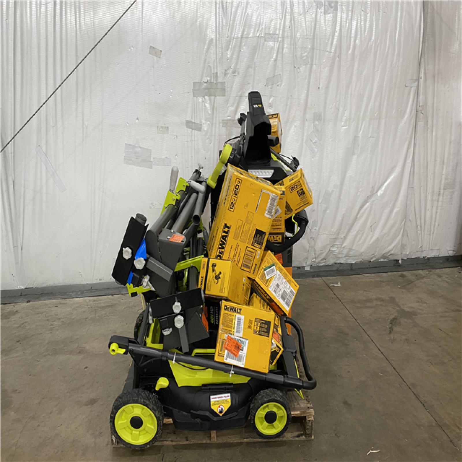 Houston Location AS IS - Tool Pallet