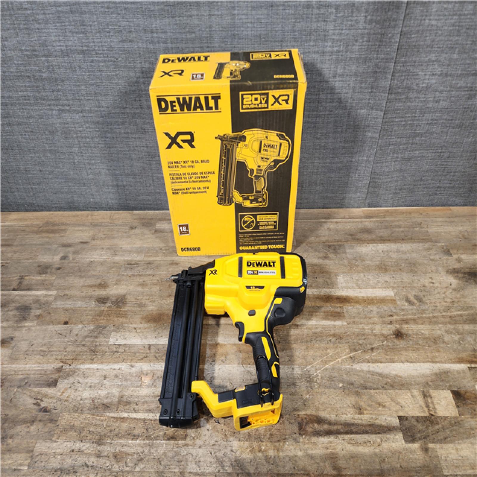 HOUSTON LOCATION - AS-IS DEWALT 20V MAX XR Lithium-Ion Electric Cordless 18-Gauge Brad Nailer (Tool Only)