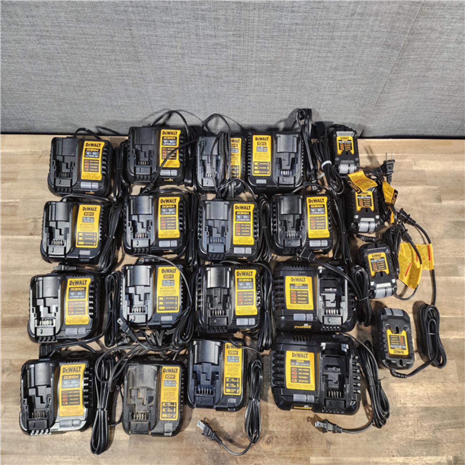 HOUSTON LOCATION - AS-IS DEWALT BATTERY CHARGER PACK QTY - 20