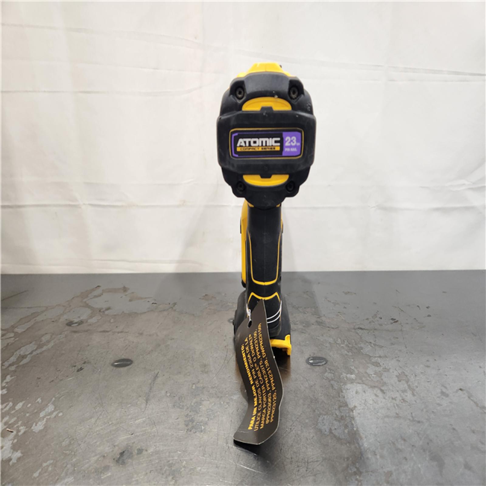 AS-IS- DEWALT ATOMIC 20V MAX Lithium Ion Cordless 23 Gauge Pin Nailer Kit