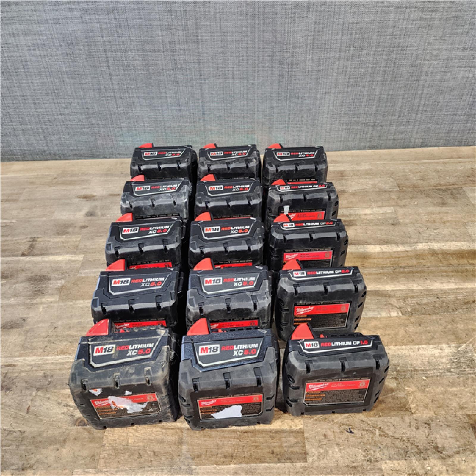 HOUSTON LOCATION - AS-IS MILWAUKEE BATTERY PACK QTY - 15