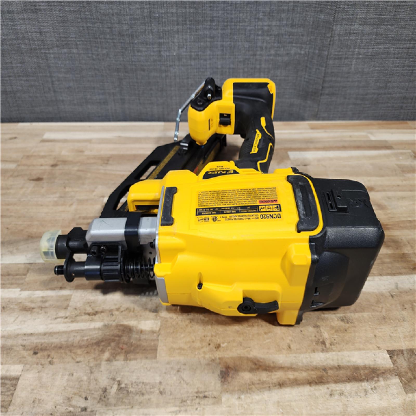 HOUSTON LOCATION - AS-IS DEWALT 20-Volt 21° Cordless Framing Nailer (Tool-Only)