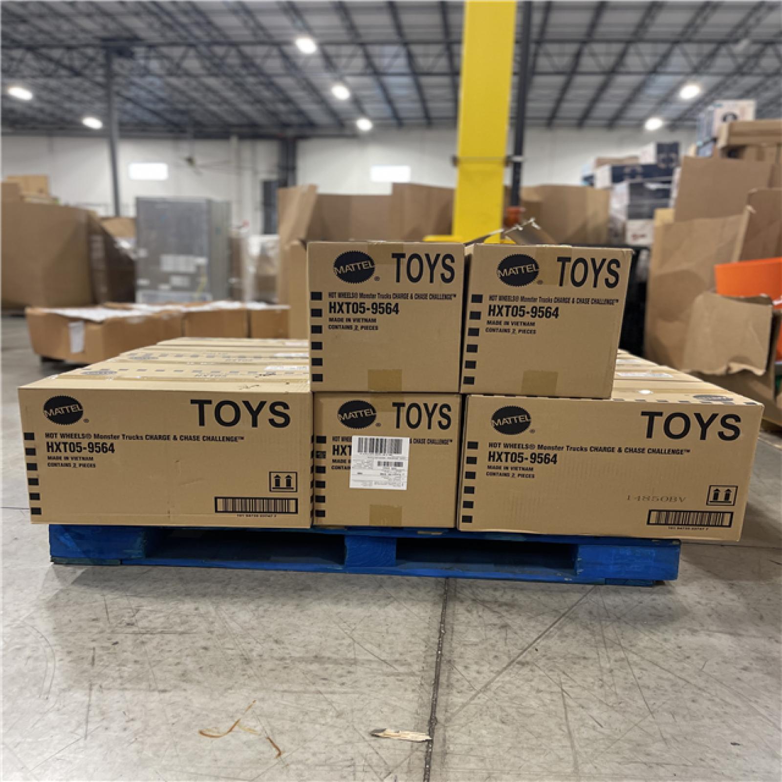 DALLAS LOCATION- NEW! HOT WHEEL MOSTER TRUCKS POWER SMASHERS +Track Set PALLET (28 UNITS)
