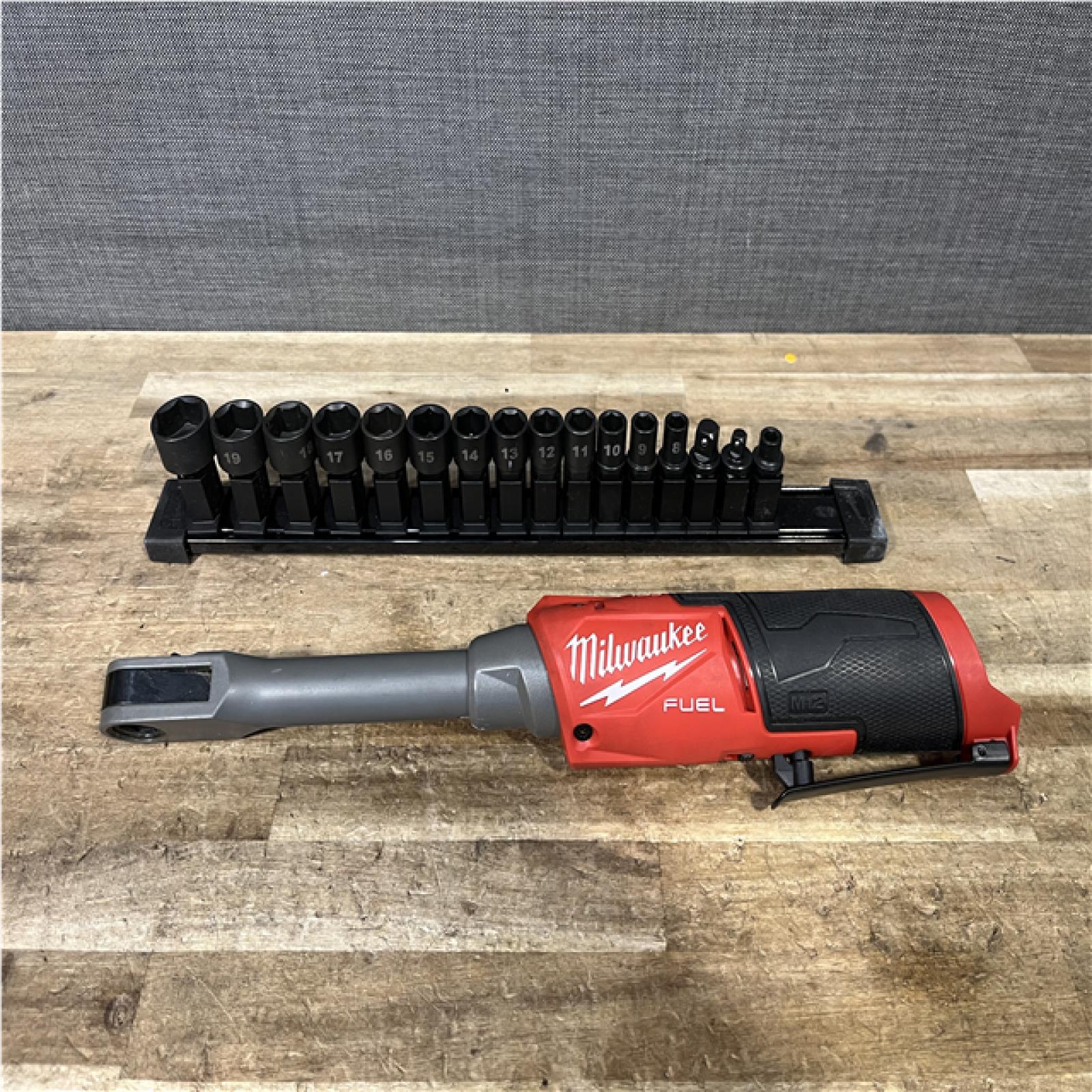 Houston Location AS-IS Milwaukee FUEL Extended reach ratchet