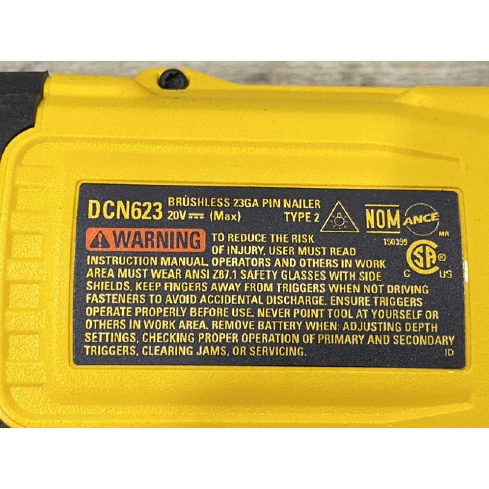 AS-IS DEWALT ATOMIC 20V MAX Lithium Ion Cordless 23 Gauge Pin Nailer Kit