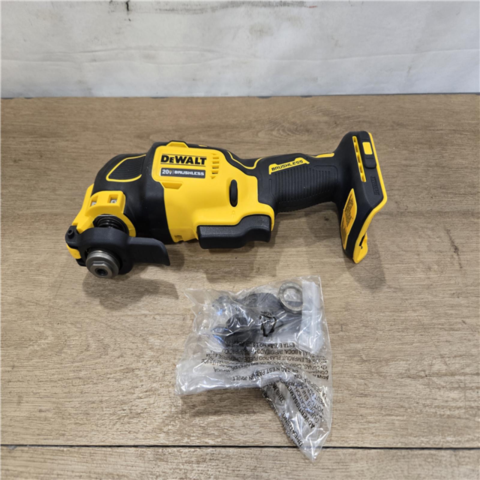 AS-IS DEWALT ATOMIC 20V MAX* Cordless Oscillating Multi Tool (Tool-Only)