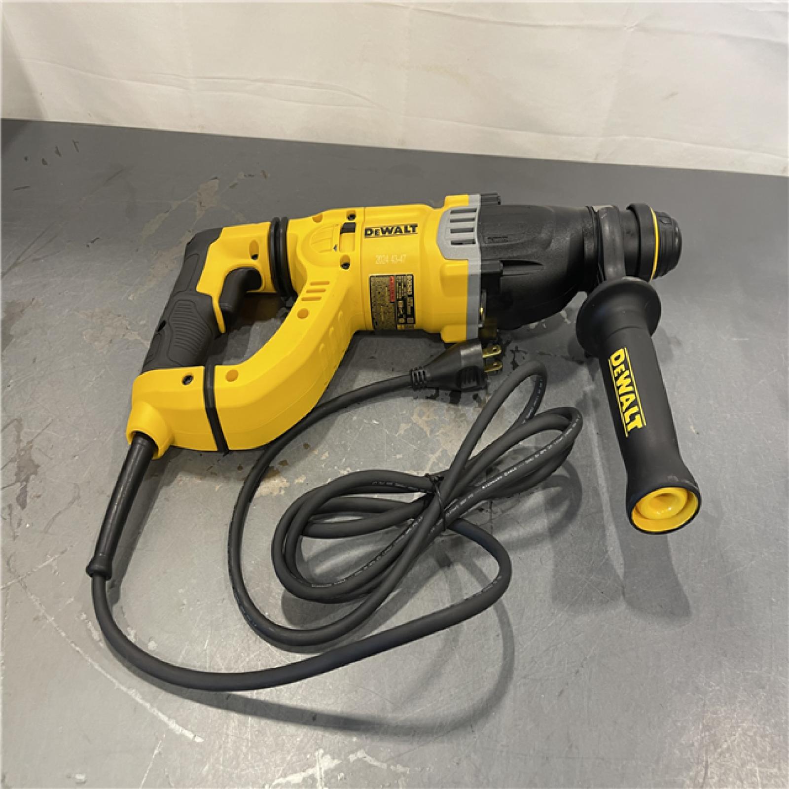 AS-IS - DEWALT 8.5 Amp 1-1/8 in. Corded SDS-plus D-Handle Concrete/Masonry Rotary Hammer Drill