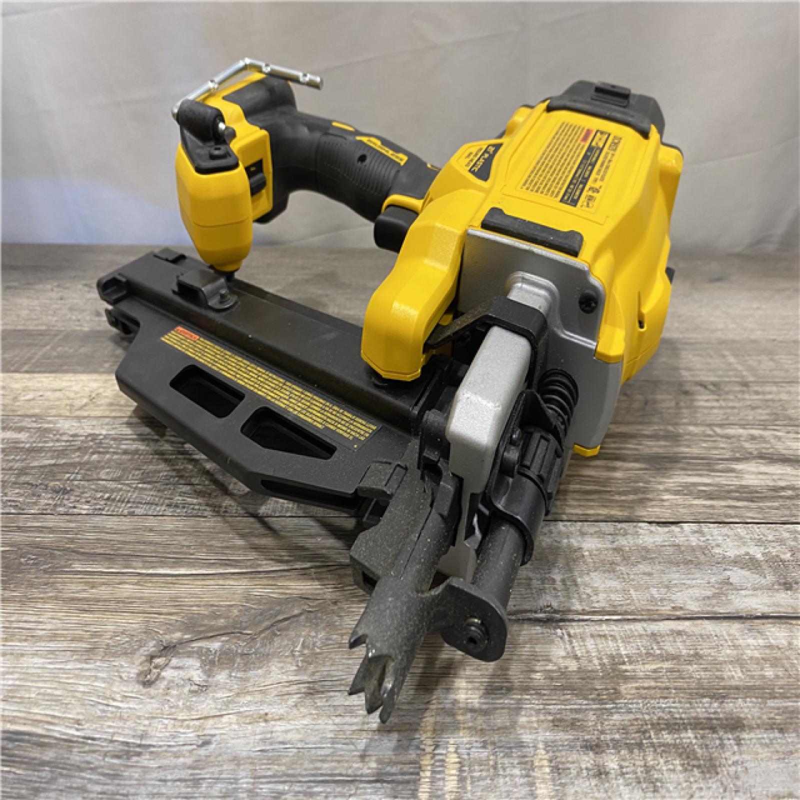 AS-IS DEWALT 20-Volt 21° Cordless Framing Nailer (Tool-Only)