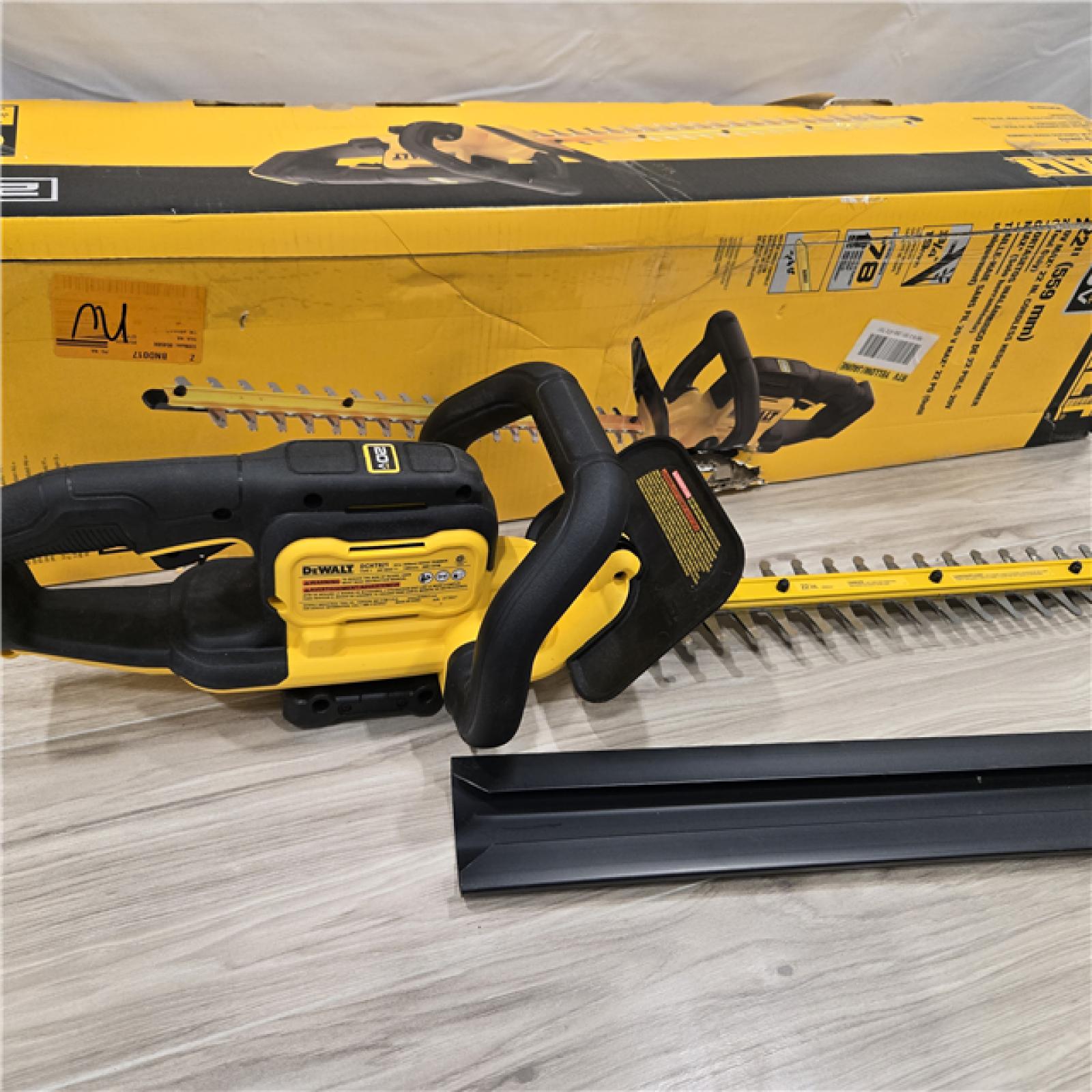 AS-IS DeWalt 22 in. 20 V Battery Hedge Trimmer Tool Only