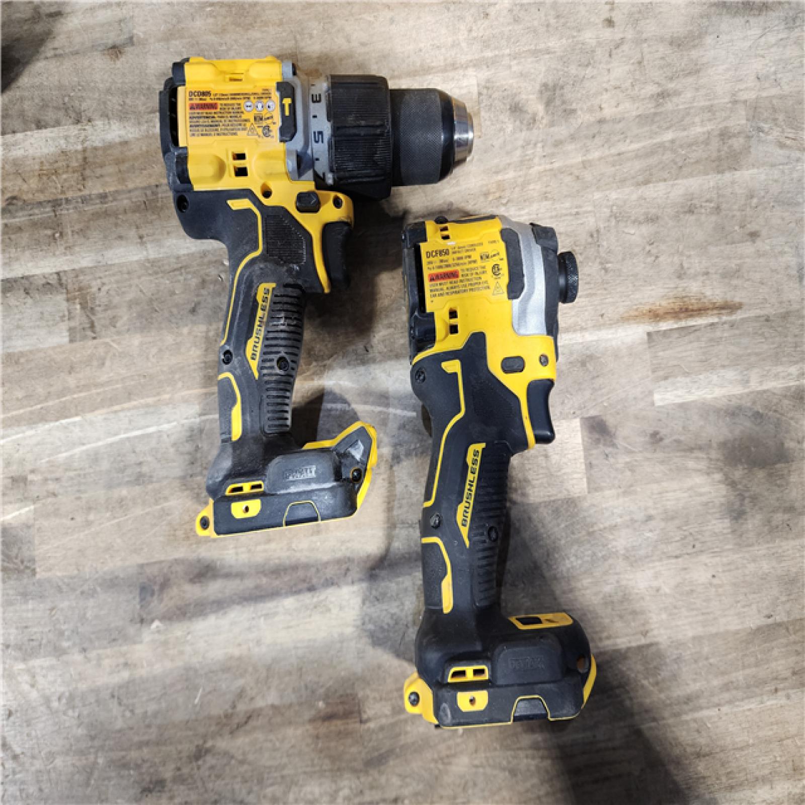 HOUSTON LOCATION - AS-IS DEWALT 20V MAX XR Hammer Drill and ATOMIC Impact Driver 2 Tool Cordless Combo Kit with (2) 4.0Ah Batteries  Charger  and Bag
