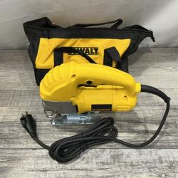 AS-IS DEWALT 5.5 Amp Corded Variable Speed Jig Saw With Bag