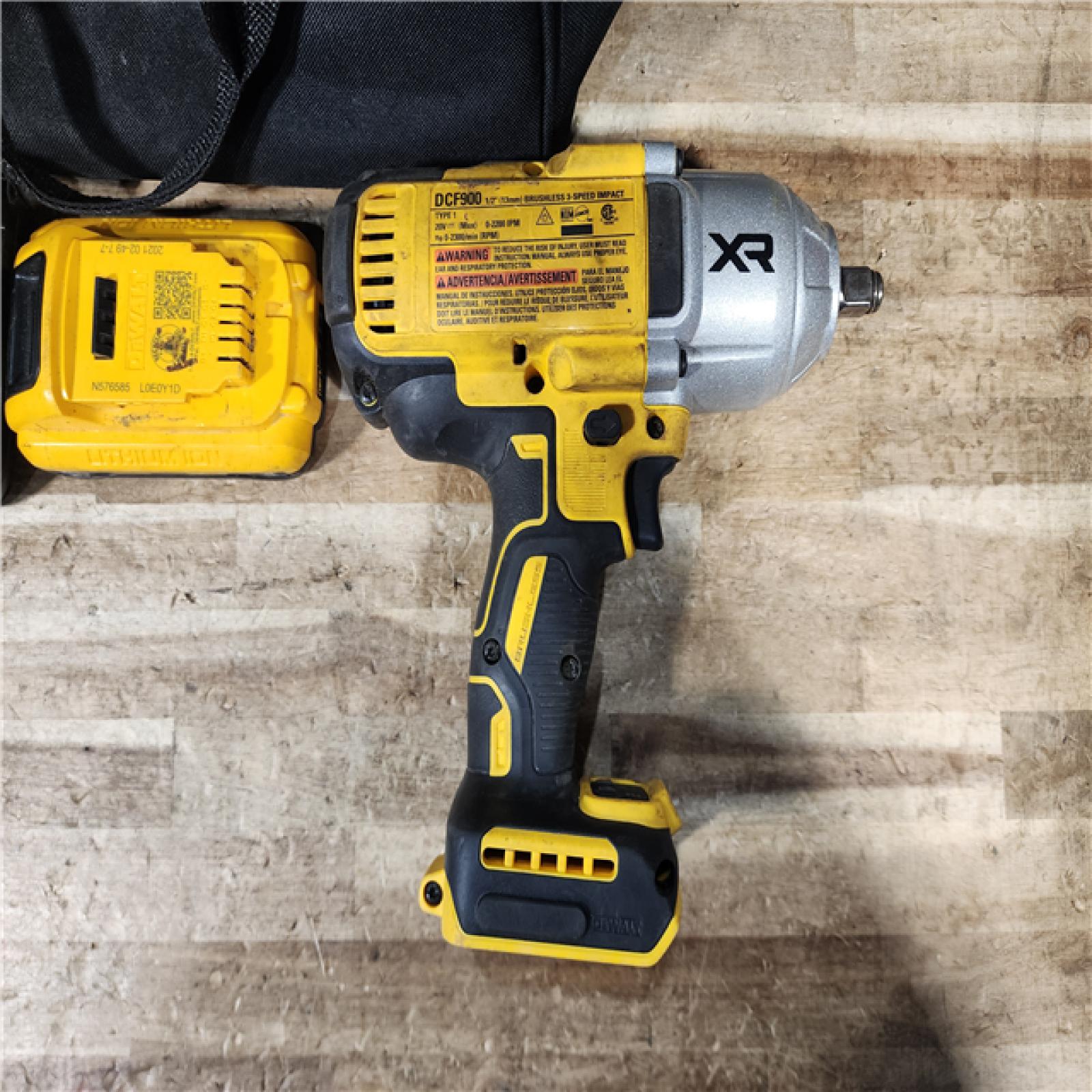 HOUSTON LOCATION - AS - IS DEWALT 20V MAX Cordless 1/2 in. Impact Wrench COMBO KIT
